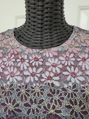 Impressions Womens Shell Top Sleeveless Multicolor Bling Embroided Size M EUC - Picture 6 of 9