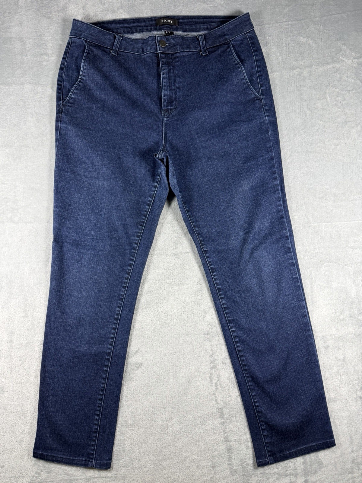 DKNY Women’s Jeans Straight Leg Blue Stretch Size 14 Dark Wash Slash Pocket