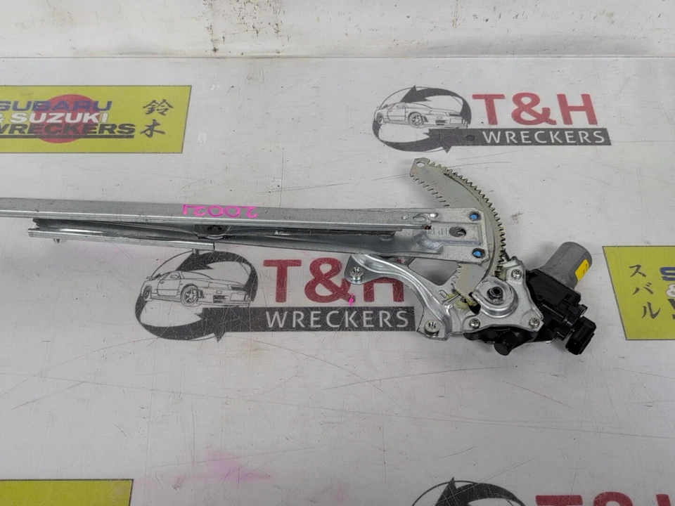 2020 - 2025 Isuzu D-Max TFR Single Cab Right Front Window Regulator/Motor - image 4 of 4