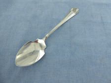 A VINTAGE STERLING SILVER BEVERLEY PATTERN  JAM SPOON SHEFFIELD 1938.