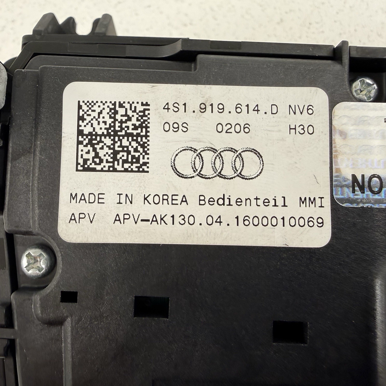 17-23 Audi R8 Center Console Radio Multimedia Touch Pad Control Switch Panel OEM