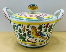 Deruta pottery - Sugar/parmesan Bowl Arabesco Pattern Made/painted by hand Italy