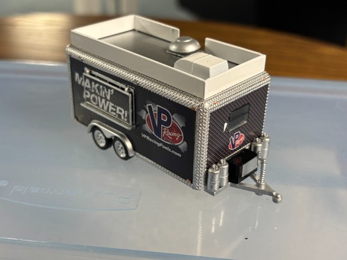 Greenlight VP Racing Merchandise Trailer - Picture 4 of 10