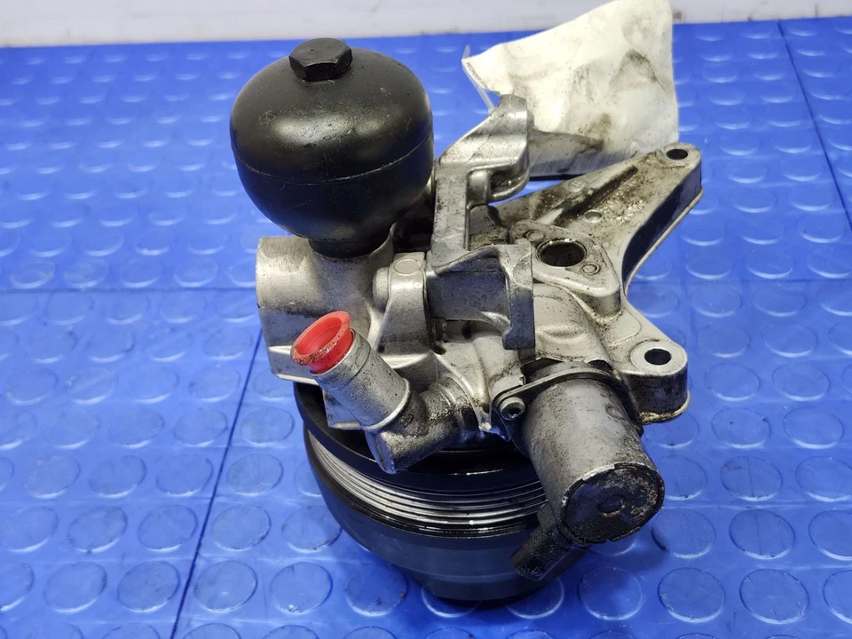 Conjunto de bomba de dirección asistida 12-15 Mercedes Benz ML63 5,5 L OEM 0003290200 Foto 2 de 4