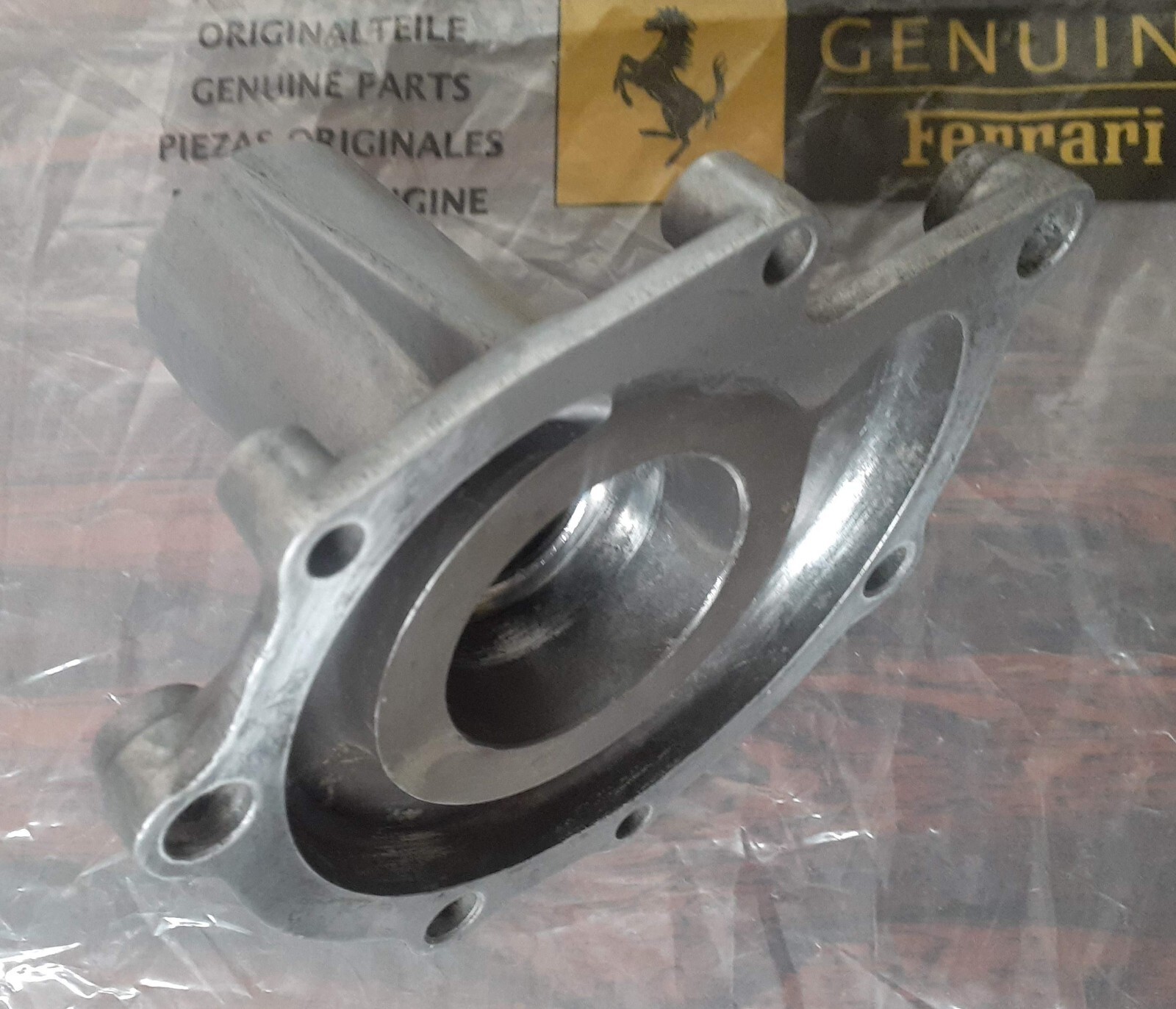 73-79 Ferrari / Dino 308 208 original Water Pump Housing 103705