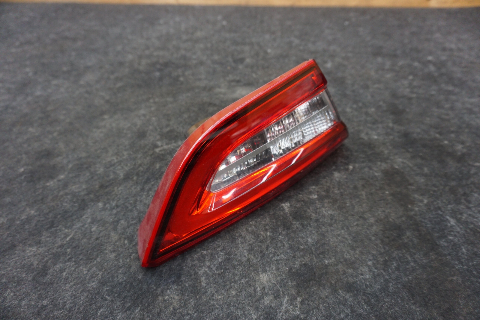 Rear Left Inner Tail Light Lamp 670009229 Maserati Quattroporte S M156 2014-17+