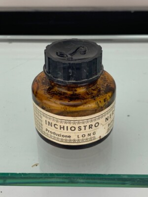 Inchiostro Nero Bologna Italy Bottle size 48 x 50mm High (e955)