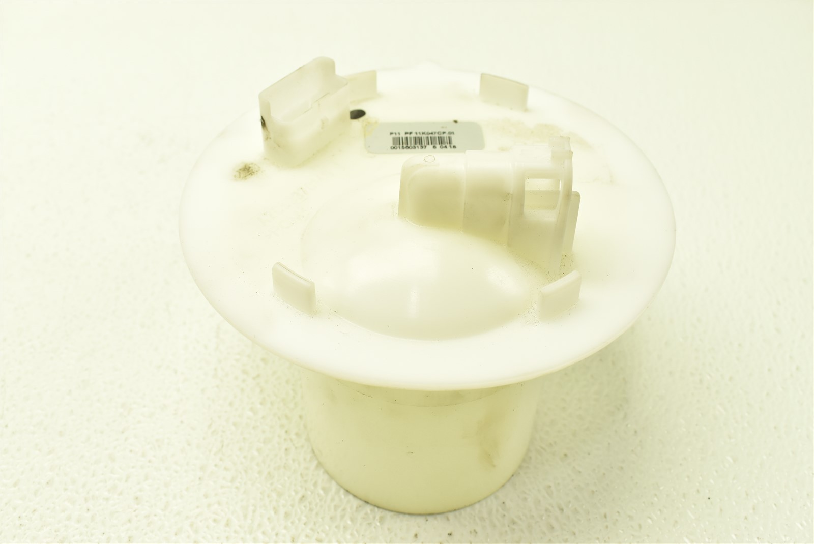 McLaren 570s Right Fuel Tank Cap 11K047CP 