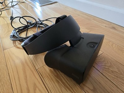 Oculus Rift S VR Headset + 2 Touch Controllers + Cables - Tested Working