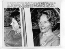 o40740 1965 orig photo space NASA astranaut Virgil Gus Grissom's wife Betty & Mr