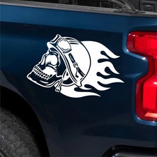 L230 Kit 2 adesivi Teschio con casco-Skull helmet per Casco Auto Moto Pickup 4x4