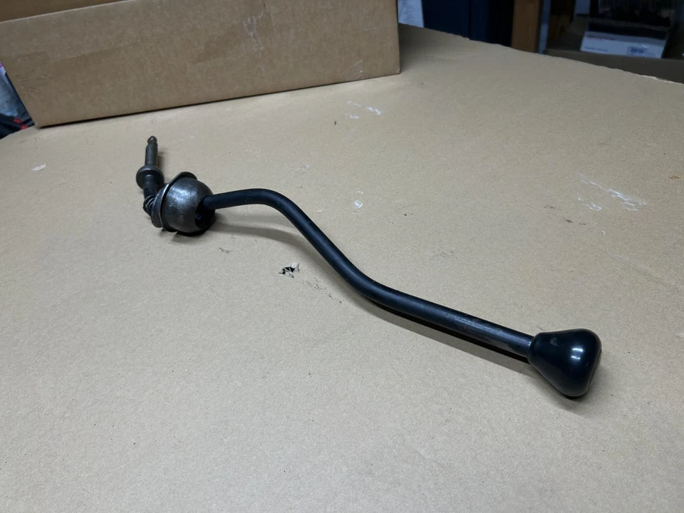 Camión Ford F-150 F-250 80-86 - 4 velocidades transmisión manual mango de cambio T-19 T-18 Foto 4 de 4