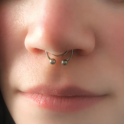 Clip On Septum Piercing Silber Manschette Nase Kugel Perle Fake Cheater...