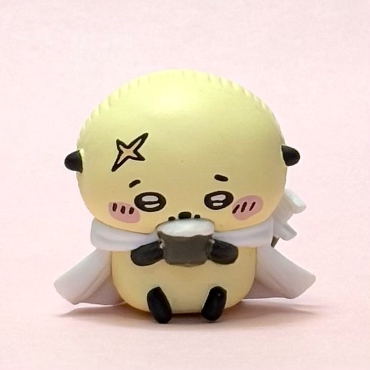 Rakko Mini Figure Chiikawa Sea Otter Anime Bandai Manga Japan