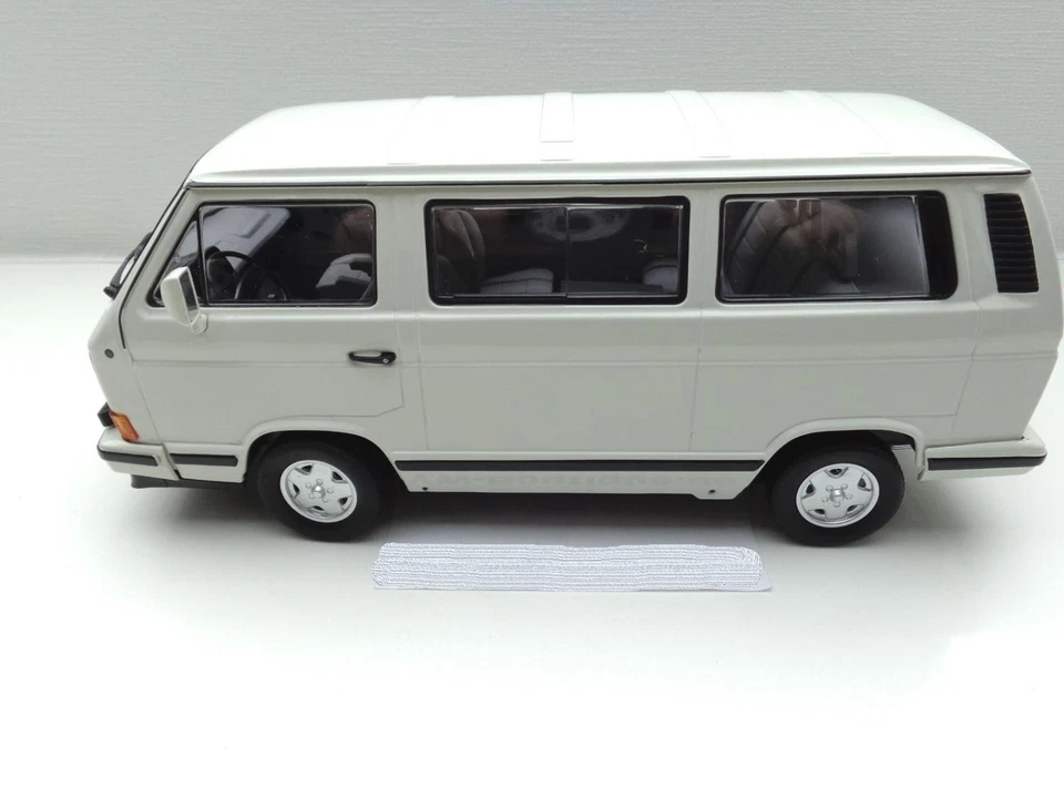 Volkswagen VW T3 B Bus Multivan Whitestar Modellino 1:18 Norev 188541 Nuovo - Immagine 3 di 4