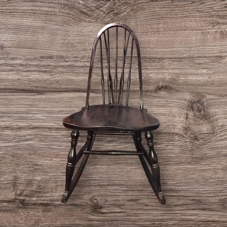 Mecedora antigua original Foto 2 de 4