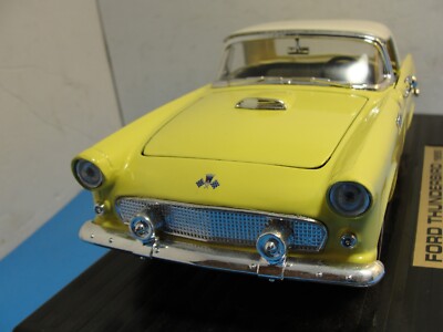 REVELL 1/18 THUNDERBIRD イエロー REVELL 1/18 THUNDERBIRD イエロー
