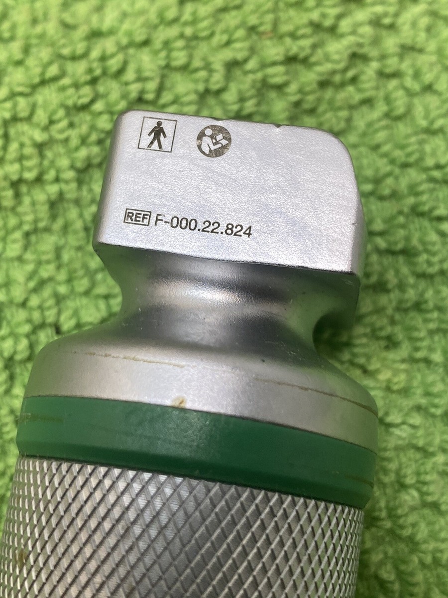 Heine NT200 Table Charger w/ two Rechargeable Laryngoscope
