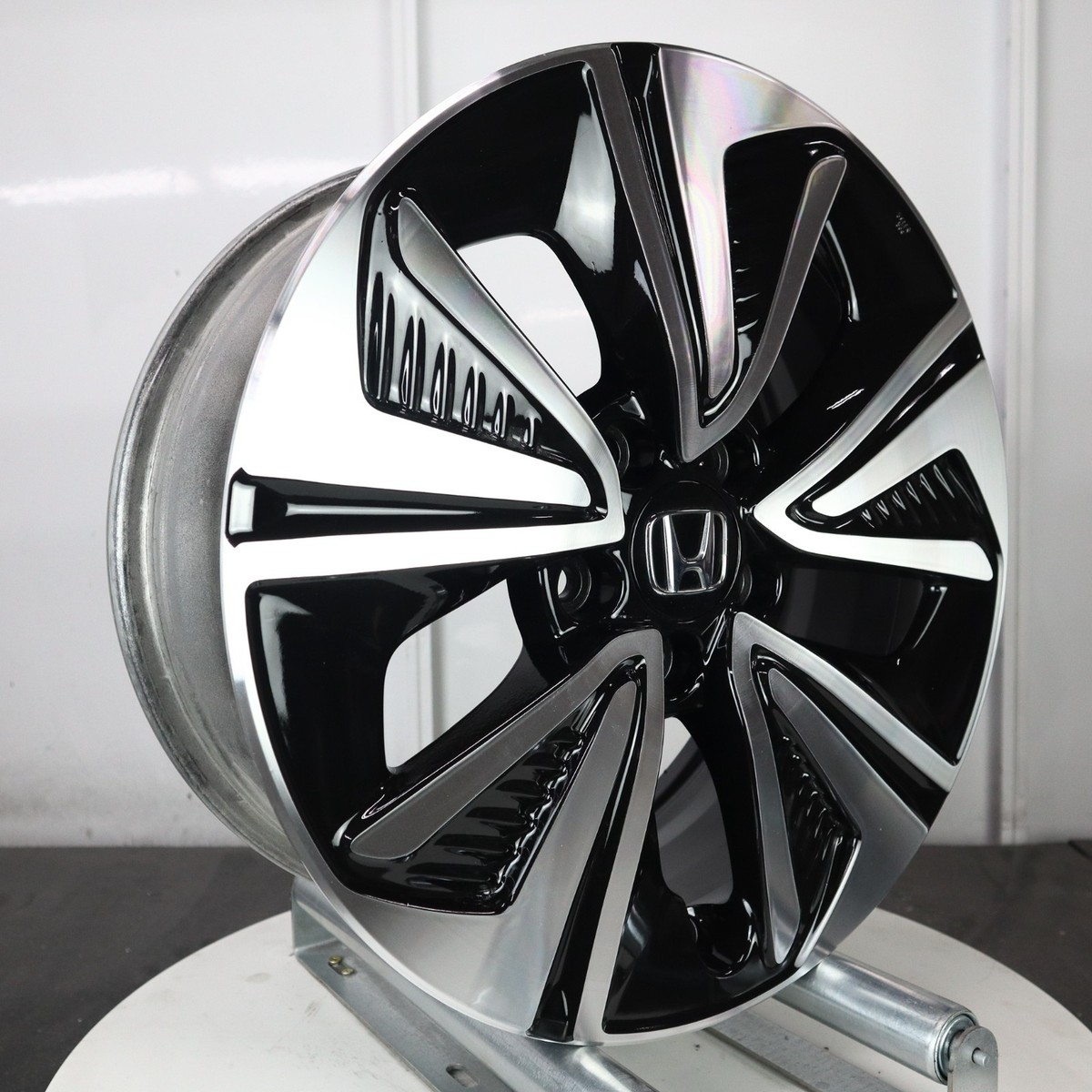 HONDA CIVIC 17X7.0 OEM WHEEL RIM 64098 BLACK/MACHINED 42700TBAA91