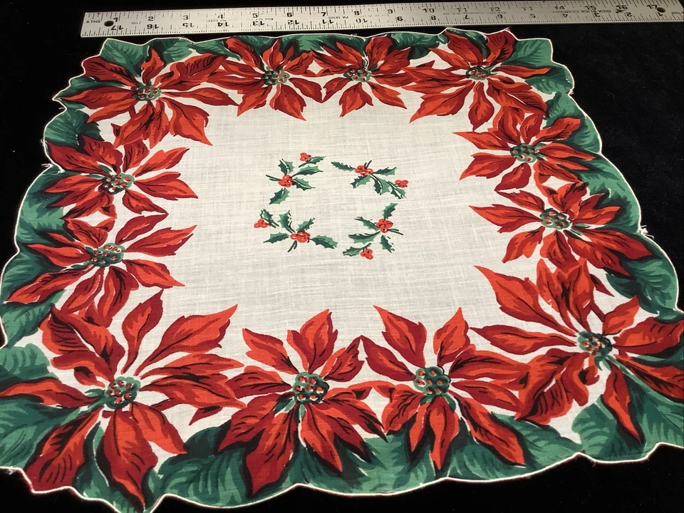 2112🌟Vintage Christmas Holiday Hanky -Bright Red & Green Poinsettia Scallop - Image 2 of 4