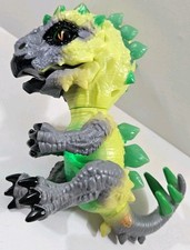 Untamed Radioactive Fingerlings - RAMPAGE - Interactive Dinosaur 2019 - Working