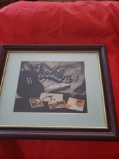 Beautiful Autographed  Pee Wee Reese Brooklyn Dodgers Framed And Matted Picture