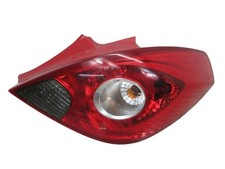 Rückleuchte Rücklicht rechts passt für OPEL CORSA D 1.2 13186351