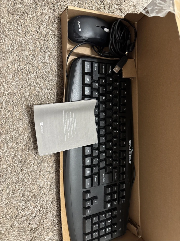 Microsoft Desktop 600 USB Keyboard and Mouse Set - Black (3J2-00001) - Image 2 of 3