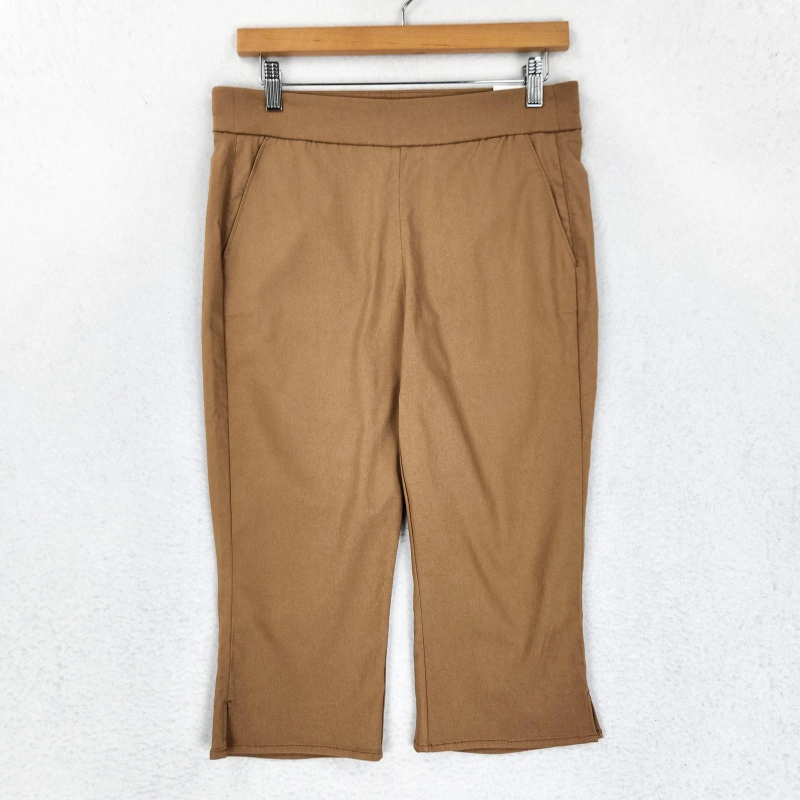 WHBM Pants Womens 6 Tan Ponte Straight Capri Crop Mid Rise Stretch Pull On NEW