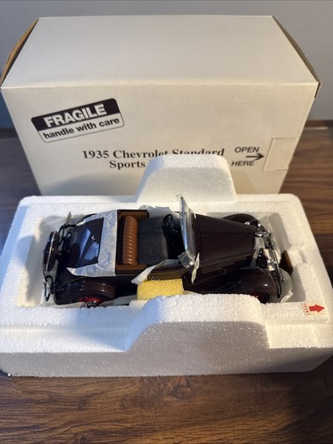 1935 Chevrolet Standard Sports Roadster Danbury Mint 1:24 Die-cast Car New - Picture 2 of 24