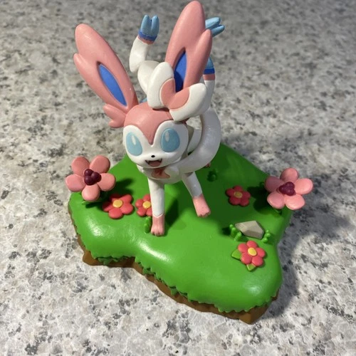 Funko Pokemon Sylveon An Afternoon With Eevee And Friends Pokemon Center Figure
