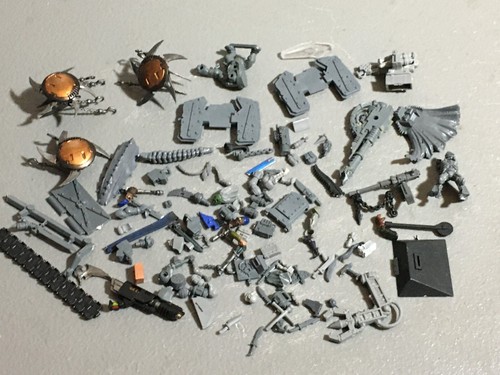 A22359 Warhammer 40k Bits Konvolut gemischt Tyraniden Orks Space Marines GW