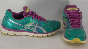 asics roxo e verde