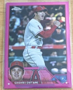 SHOHEI OHTANI 2023 TOPPS CHROME PINK REFRACTOR #17