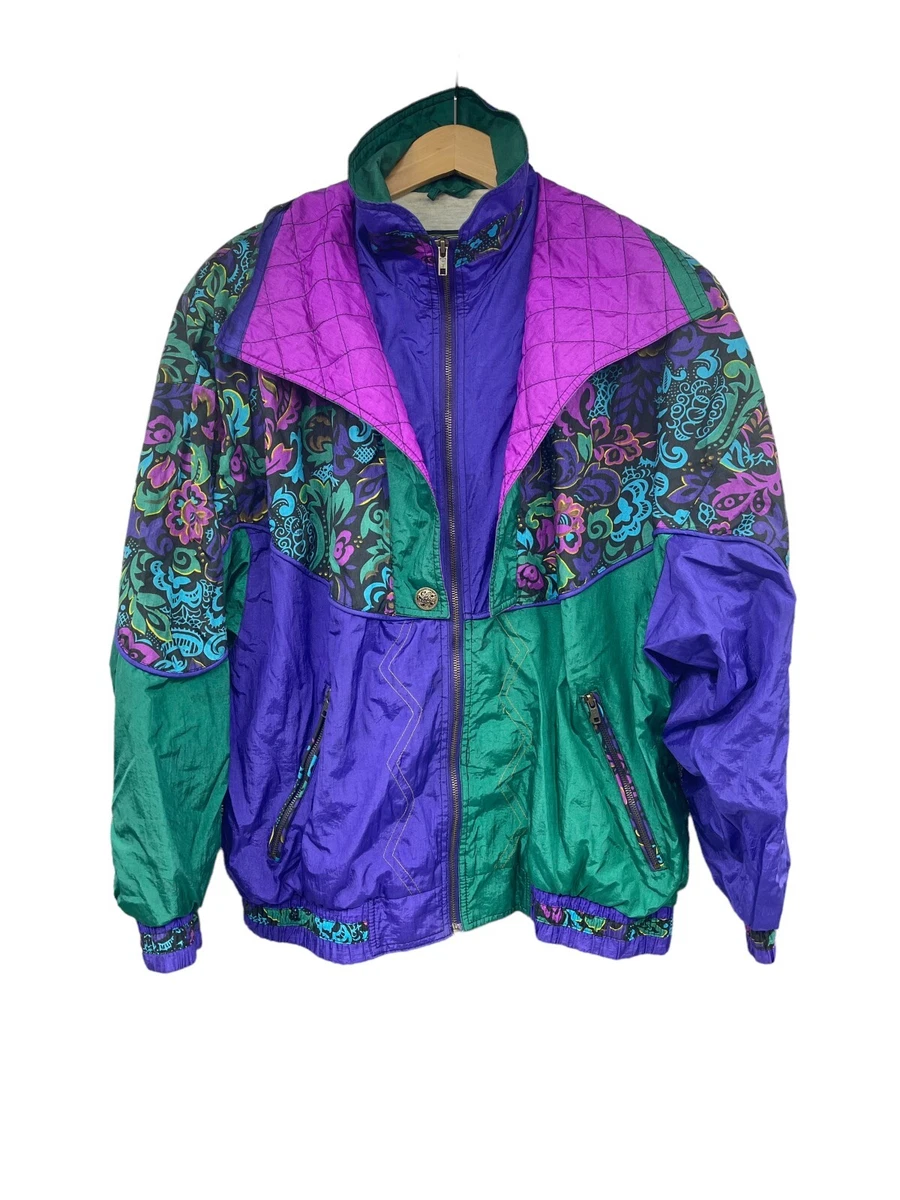 Retro shop windbreaker outfit