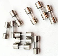 Lot of 10 Littelfuse 2AG 250 Volt 2 Amp Slow Blow 5 x 15 mm Glass Fuses 229002