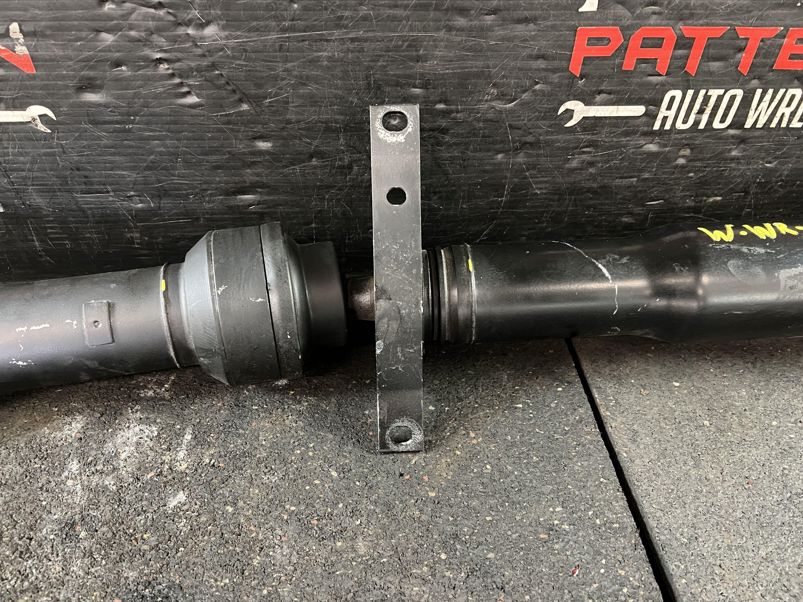 14-17 MASERATI GHIBLI 3.0 AWD AT REAR DRIVE SHAFT W-WF=26" W-WR=20"
