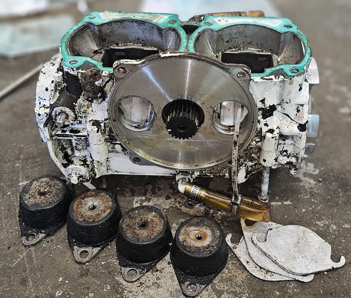 Sea Doo SeaDoo 717 720 crank case crankcase engine block Sea Doo SeaDoo 717 720 crank case crankcase engine block