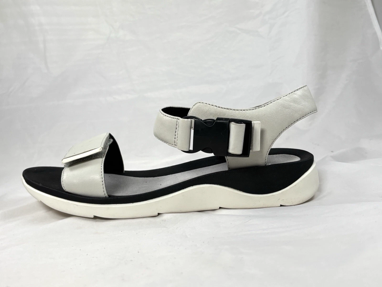 Sandali alla caviglia Clarks Caval Dixie pelle nuovi senza scatola donna 9 1 2 W