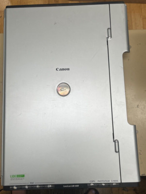 Canon CanoScan LiDE600F Flatbed Scanner W/Film Scanner Untested