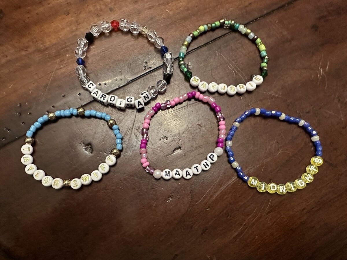 Five-pack of Taylor Swift-themed Friendship Bracelets 