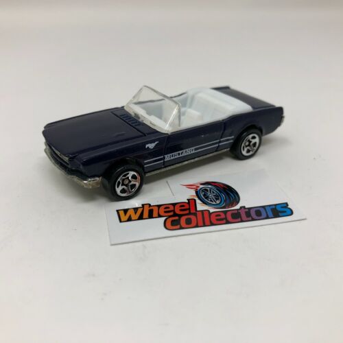 '65 Mustang Convertible * Hot Wheels 1:64 Scale Diecast Model * F1942