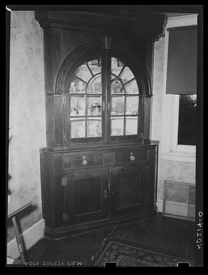 Lancaster County Pennsylvania Enos Royer Farm Dining Room China Cabinet 1938