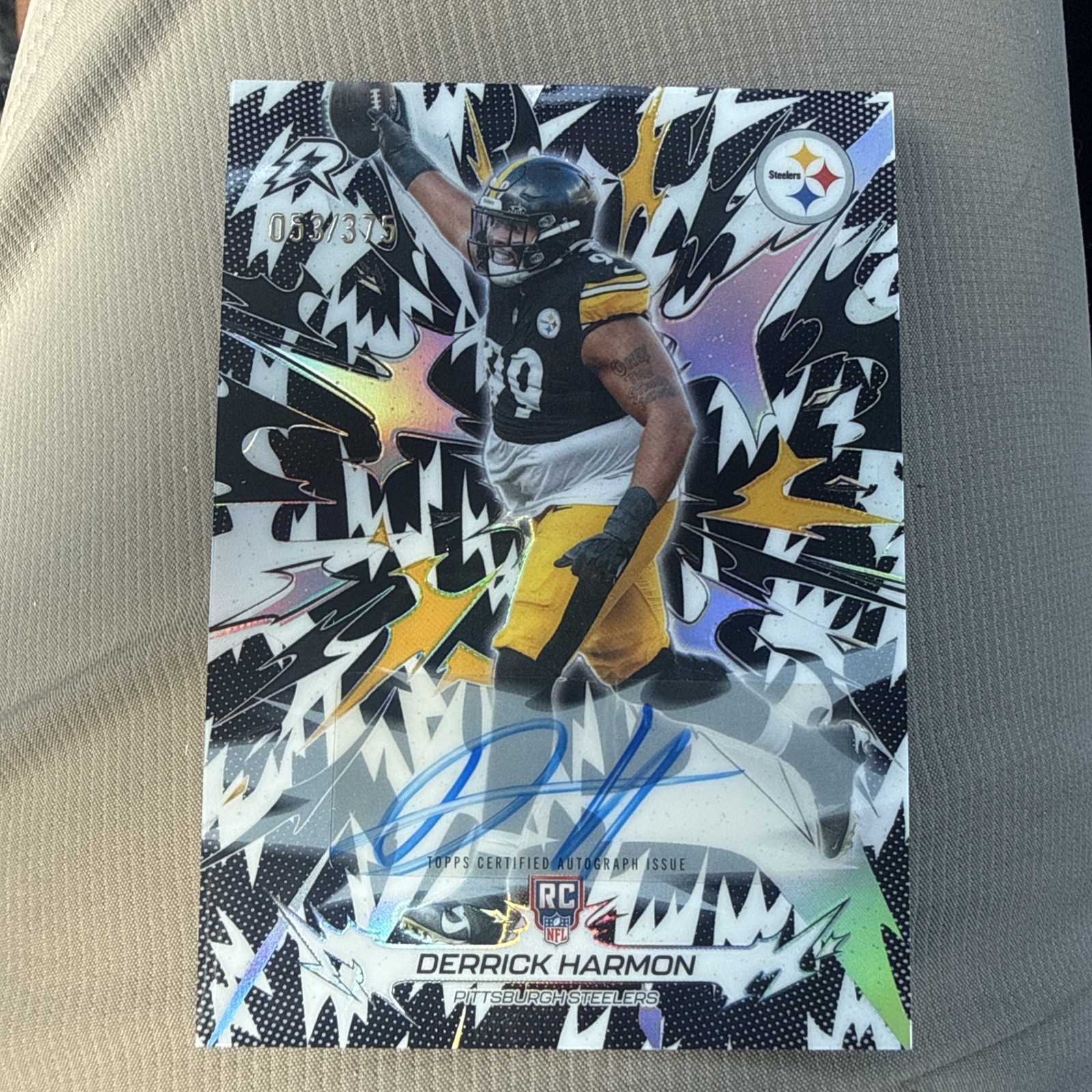 2025 Topps Resurgence Derrick Harmon RC Auto /375 Black/Color Match 