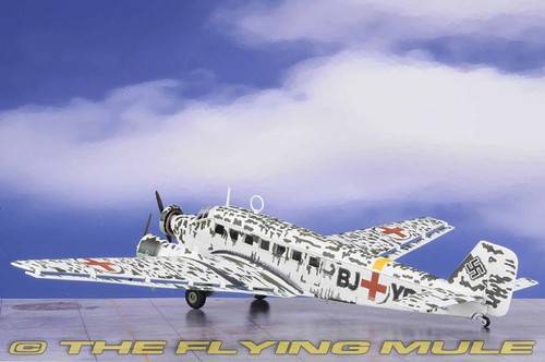 Corgi 1:72 Ju 52 Luftwaffe BJ-YD - Picture 2 of 8