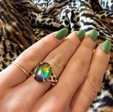 Gorgeous Ammolite Solid 9ct Gold Ring O