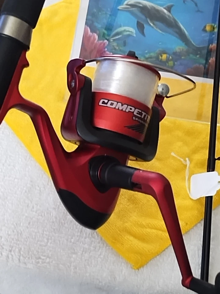 Nueva caña de pescar giratoria Panfish especial 11' UL 2-12 lb y carrete competidor Foto 3 de 4