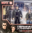 MAFEX Terminator 2 Judgment Day T-800 (T2 Ver.) & John Connor Figure
