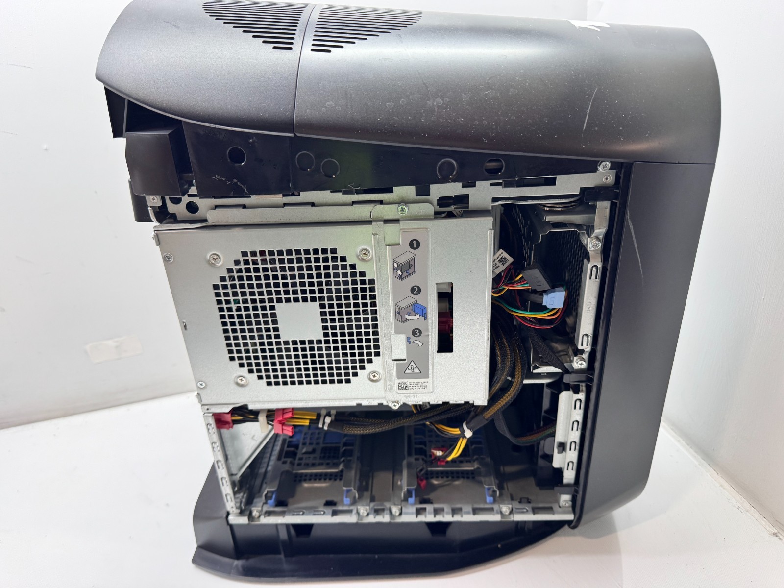 Alienware Aurora R9 Intel i9-9900KS@4.0GHz 32GB 1TB RX 5500 XT Inner ...
