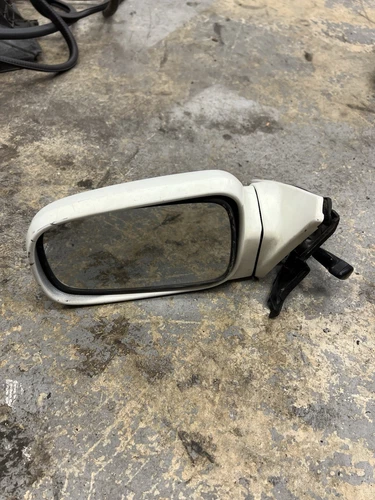 88-89 HONDA CRX DX Hf DRIVER LEFT EXTERIOR SIDE VIEW MIRROR NON POWER OEM White